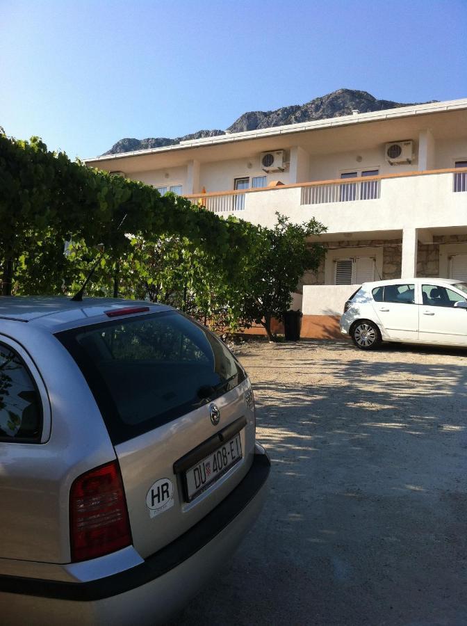 Apartments With A Parking Space Gradac, Makarska - 11332 Gradac  Eksteriør billede