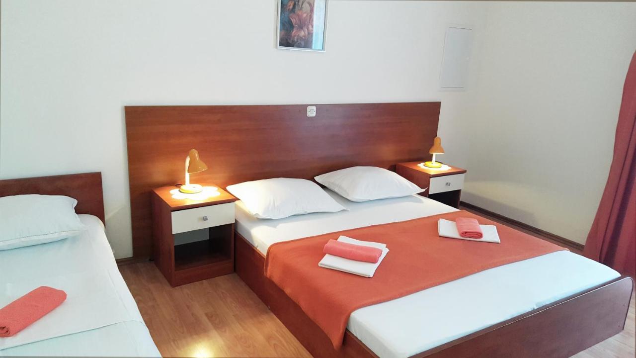 Apartments With A Parking Space Gradac, Makarska - 11332 Gradac  Eksteriør billede