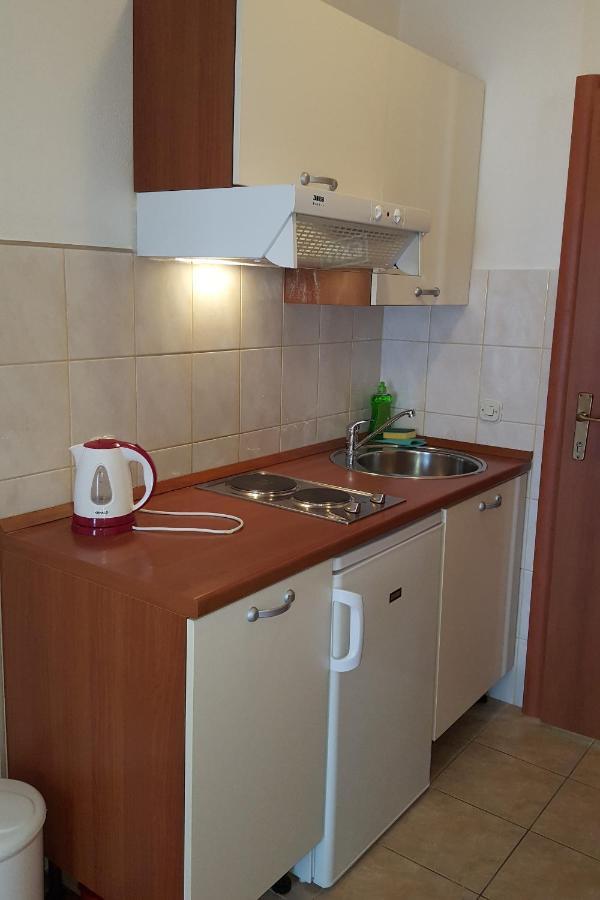 Apartments With A Parking Space Gradac, Makarska - 11332 Gradac  Eksteriør billede