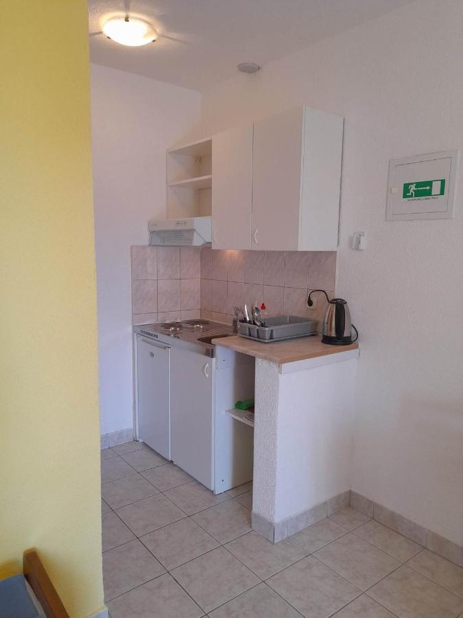 Apartments With A Parking Space Gradac, Makarska - 11332 Gradac  Eksteriør billede