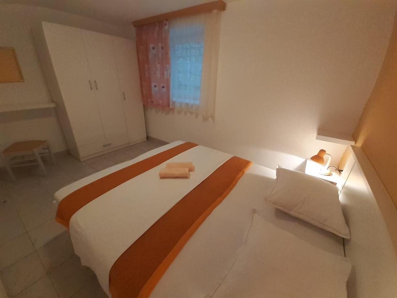 Apartments With A Parking Space Gradac, Makarska - 11332 Gradac  Værelse billede