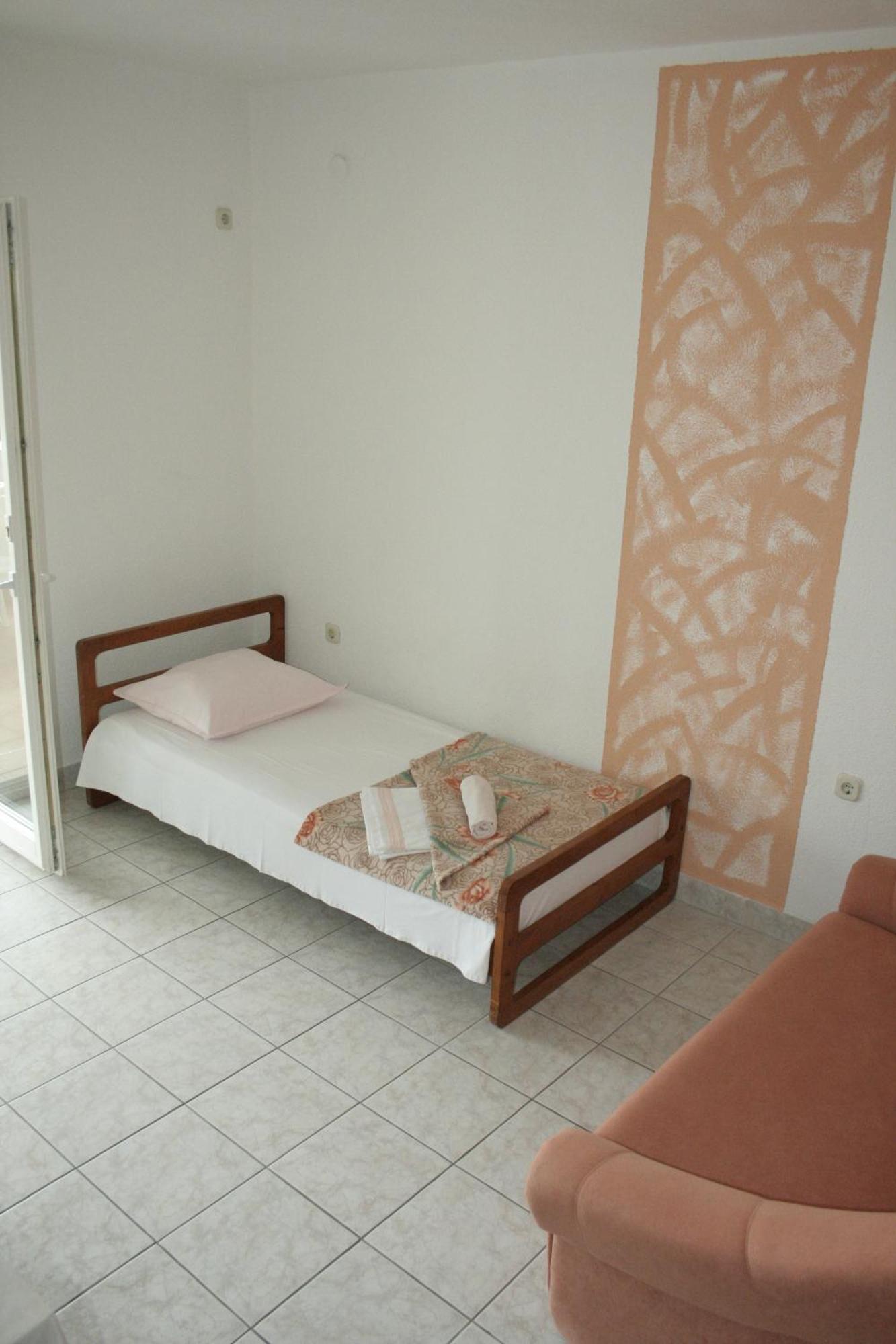 Apartments With A Parking Space Gradac, Makarska - 11332 Gradac  Værelse billede