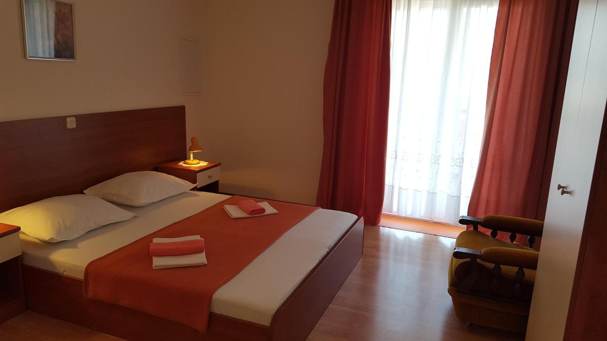 Apartments With A Parking Space Gradac, Makarska - 11332 Gradac  Værelse billede