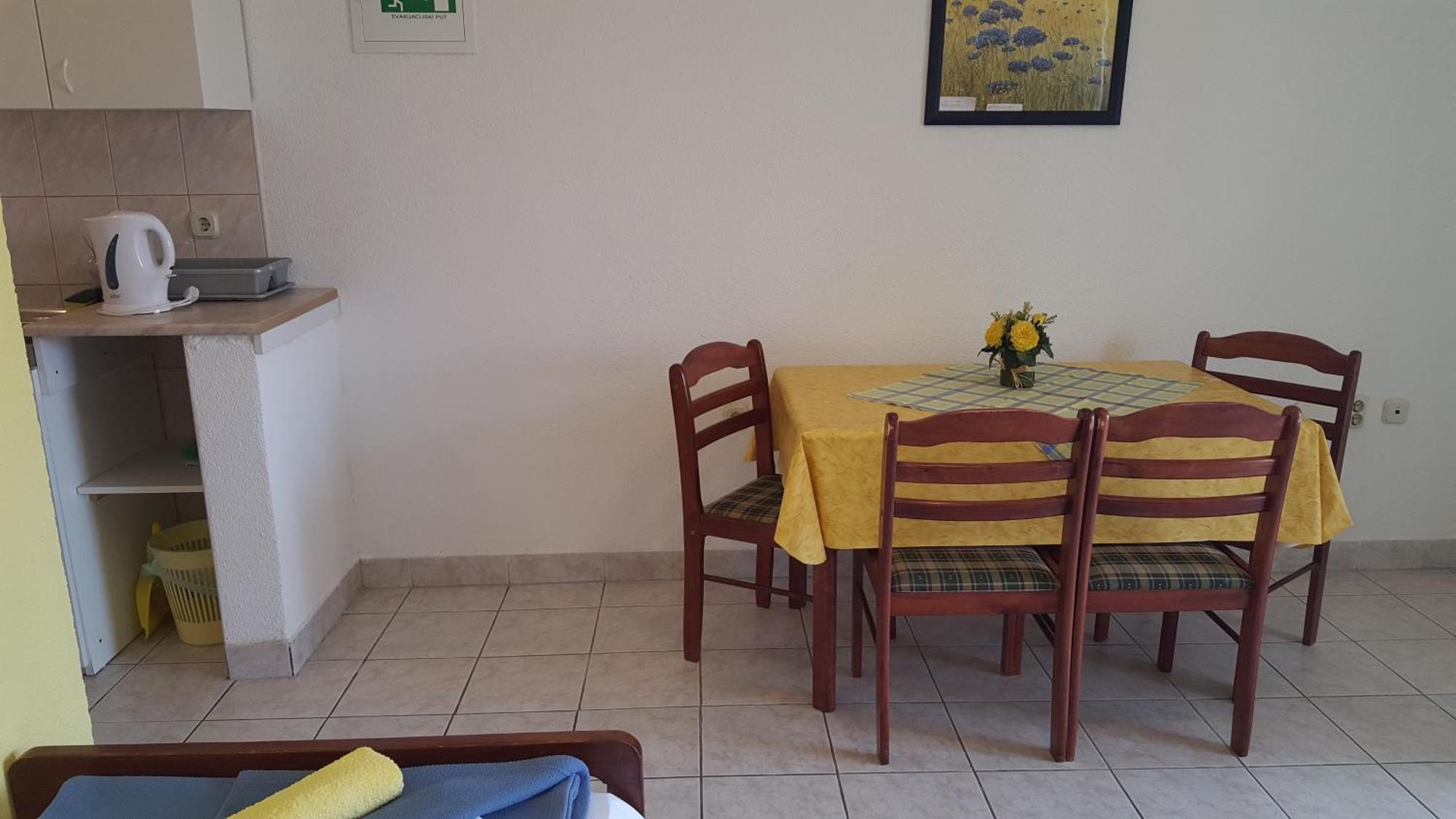 Apartments With A Parking Space Gradac, Makarska - 11332 Gradac  Værelse billede