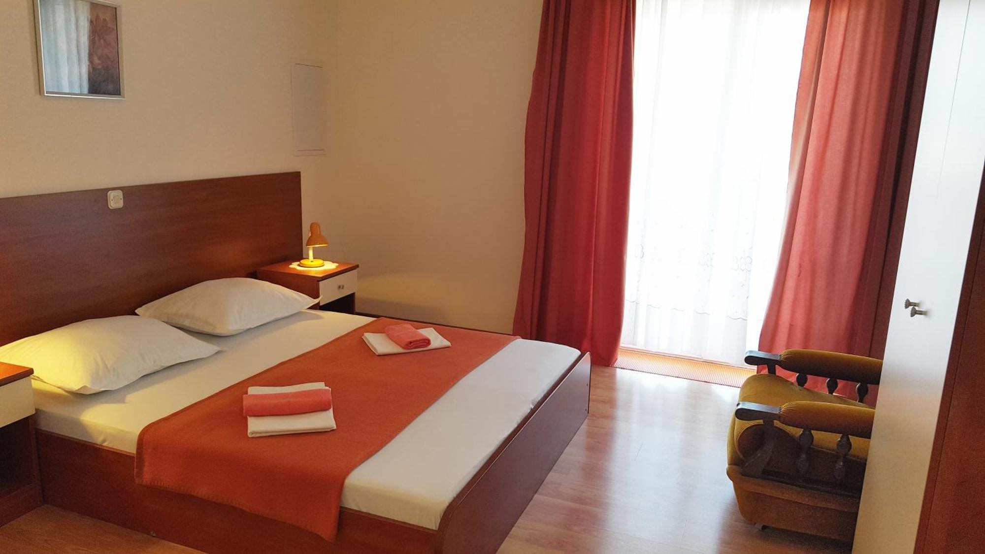 Apartments With A Parking Space Gradac, Makarska - 11332 Gradac  Værelse billede
